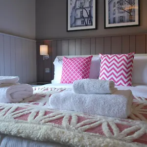 The Lawrance Luxury - York